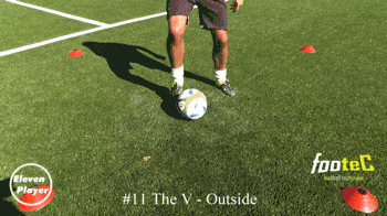 青少年足球基本功训练视频 人人必练的足球训练30个基本动作