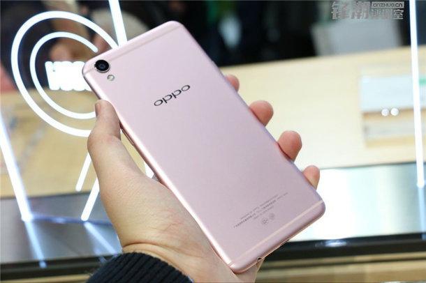 颜值新品美如画：OPPO R9 Plus现场麻豆图赏