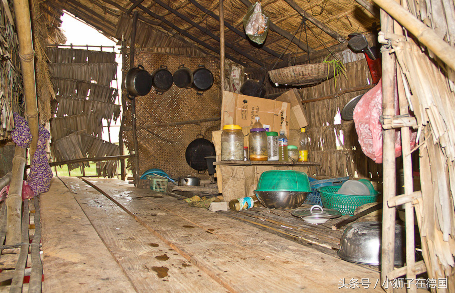 柬埔寨农村的真实生活，最大的愿望是能住上砖瓦房