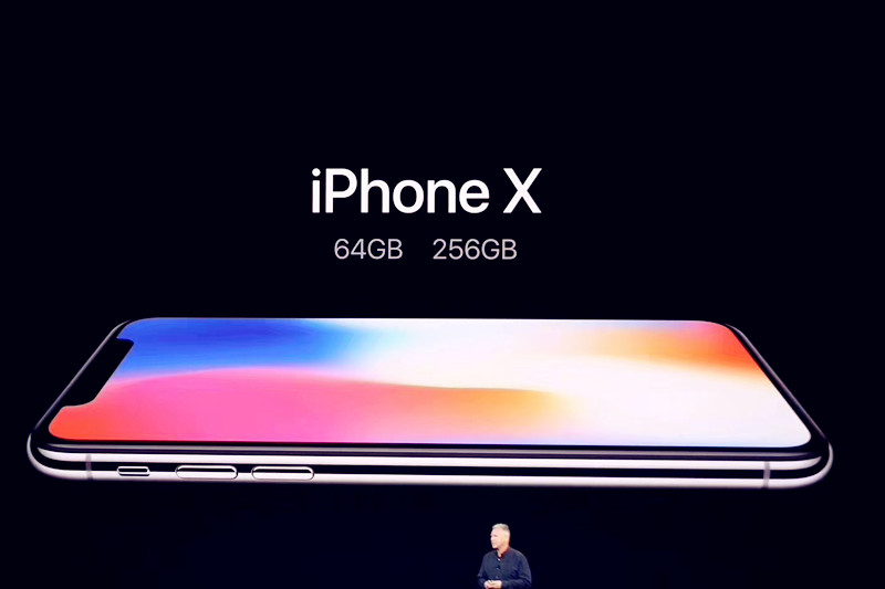 iPhone X 8388元开售：能让多少人泪如雨下？