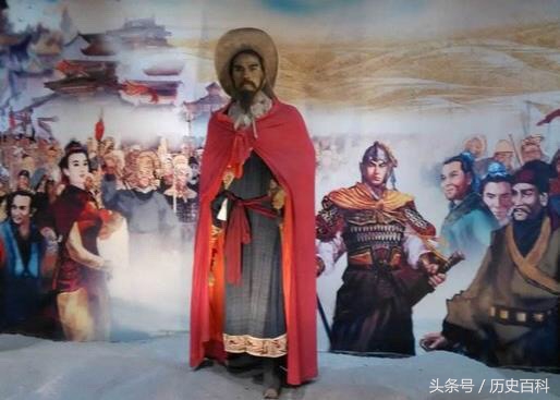 此人把中国带入黑暗统治两百年，可很多人依旧把他当英雄！