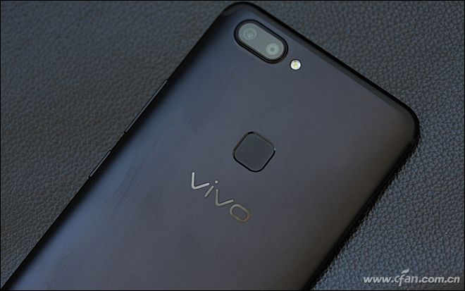 2998元的全面屏新秀到底值不值？vivo X20评测体验