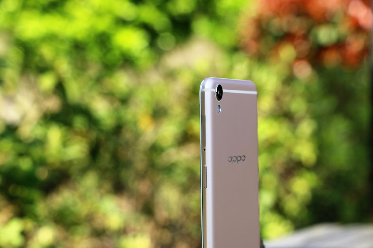 媲美“自拍神器” OPPO R9上手评测