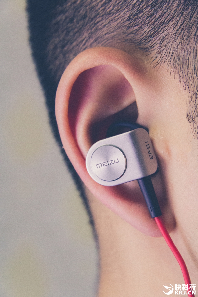 超轻防水磁吸设计！魅族EP51蓝牙运动耳机首发评测