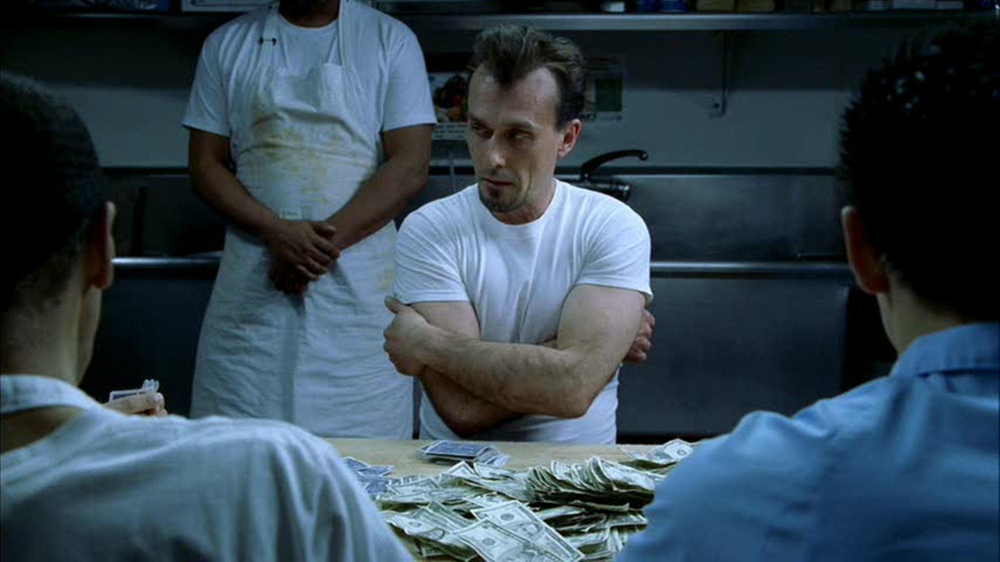 还记得《越狱》里的t-bag吗?