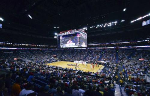 为什么nba球馆都建在郊区(来看看NBA各队球馆长什么样子，你都知道它们的名字吗？)