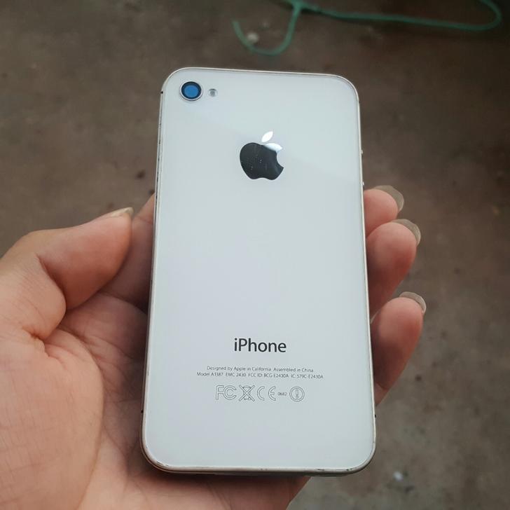 300块的iPhone4s, 并且这一系统软件還是许多 果粉可望不可及的！