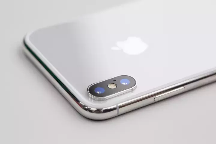 iPhone X抢先上手体验：买了它你的钱包就真保不住了