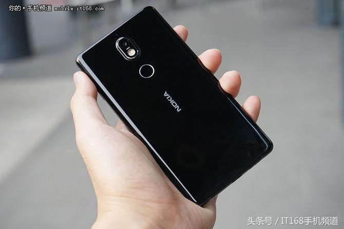 Nokia 7体验：它是一款合格的诺基亚手机，可惜不是……