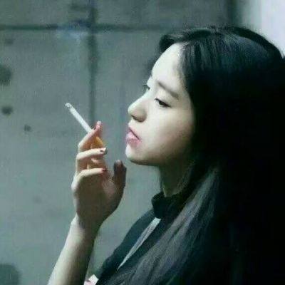 吸烟风格头像 帅气的吸烟头像