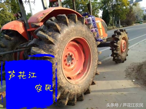 15年二手車久保田954K拖拉機(jī)，900多臺(tái)時(shí) 多少銀子入手合適？