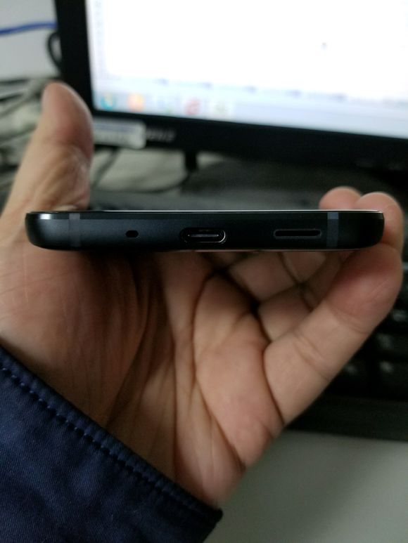 HTC U11Plus拆箱!被淘汰国内大型厂可否再一次兴起?