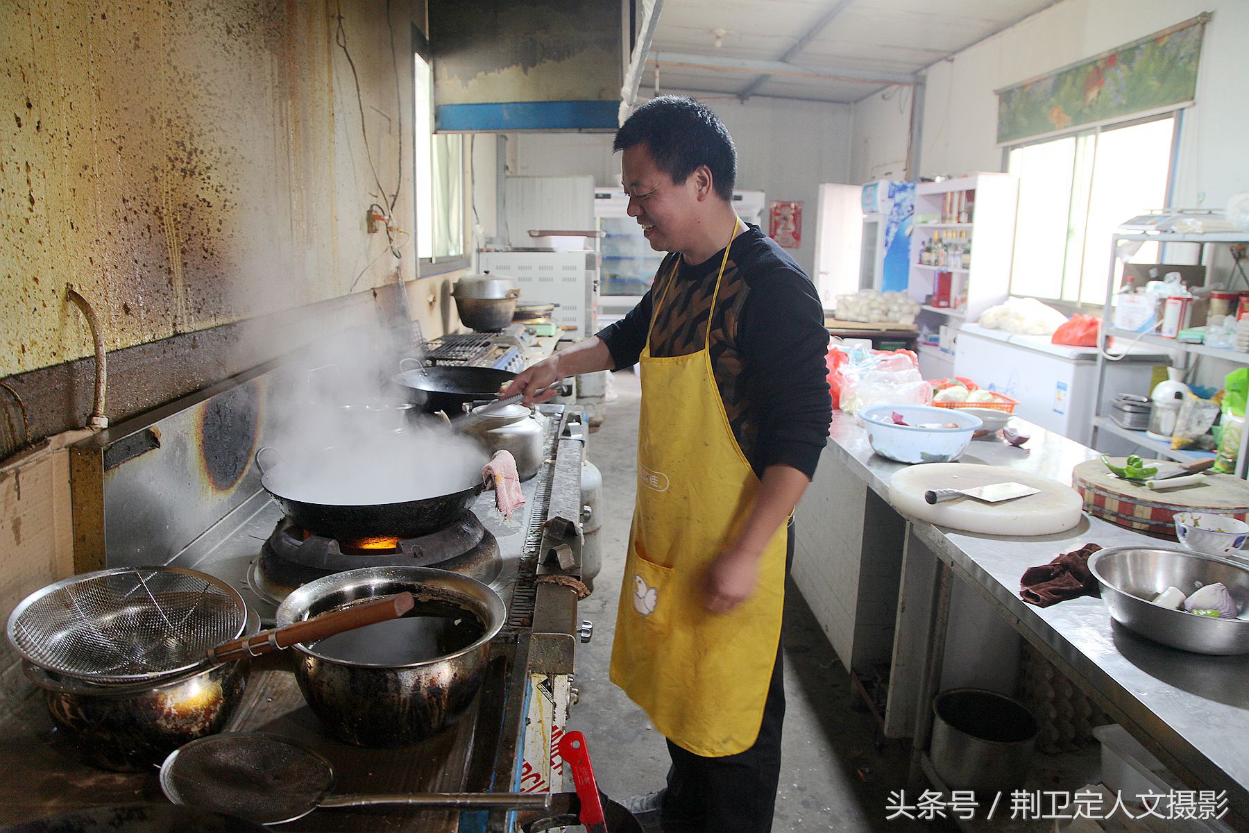 陕西甲鱼批发哪里进货最便宜(晋南这个农家乐黄河野生鱼类一个价，200多公里外西安食客常来吃)