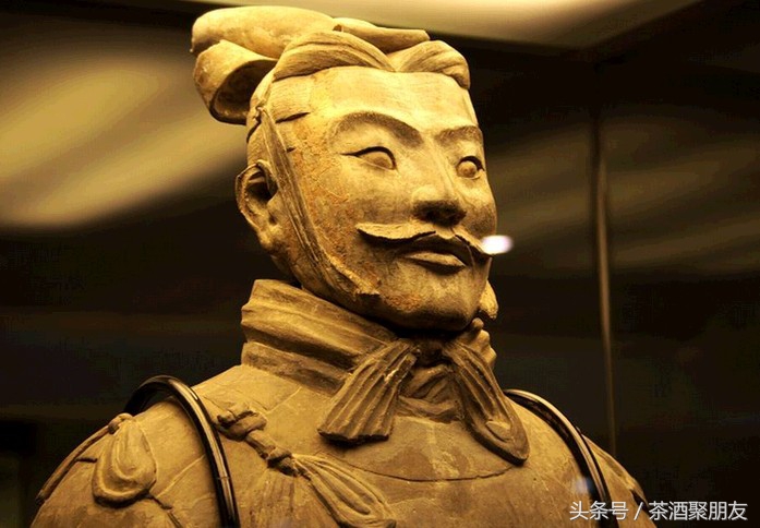 你以为兵马俑都是土灰色？刚出土时惊艳无比！可是15秒就褪色……