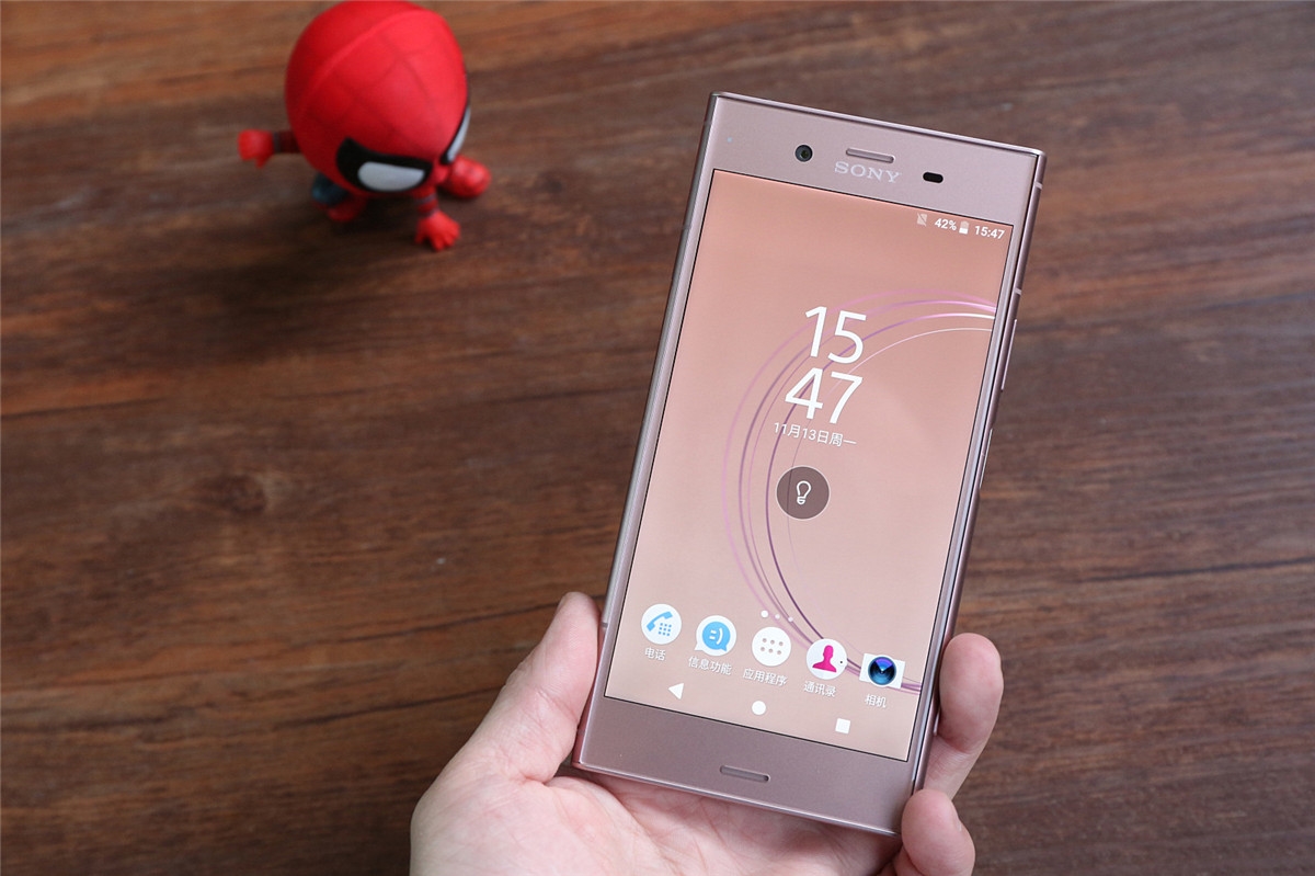 独家最强摄像头 索尼Xperia XZ1评测：依旧索尼味