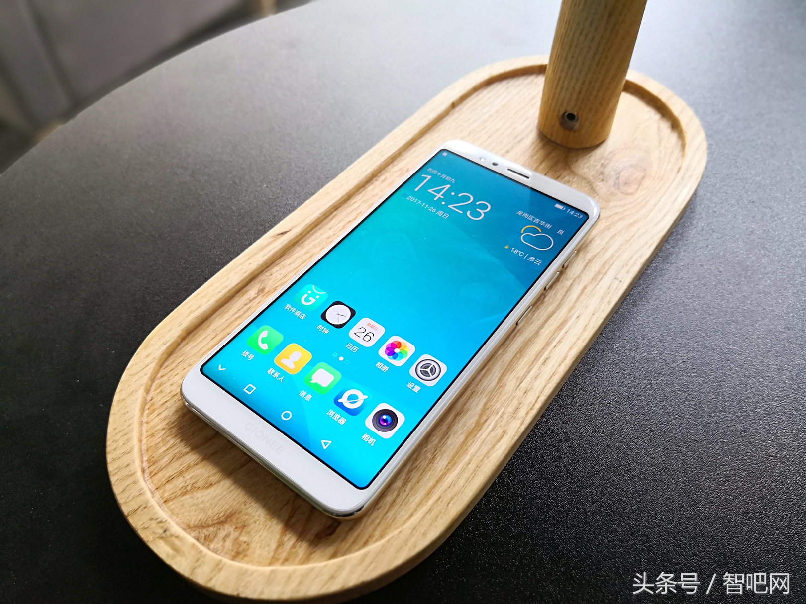 长相骚到爆，金立S11先发图赏