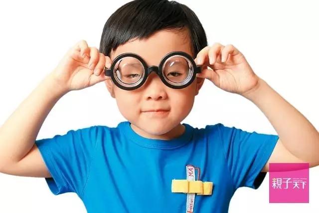 “父母近视会遗传给孩子？”幼儿视力保健的10个关键问答