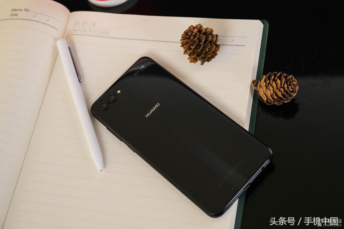 温文尔雅一样的全面屏手机 HUAWEI nova 3s图赏