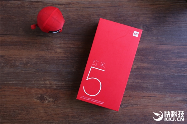 5.7英寸！红米note第一款全面屏手机新手机就是这样：799元买么？