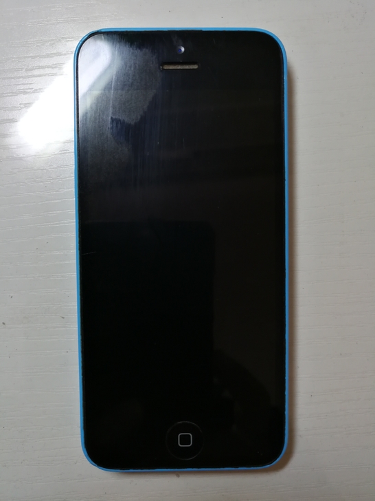 二百块入的中国发行iPhone 5c，大伙儿感觉值吗？