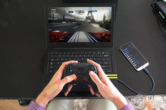 法国公司发布奇葩笔记本电脑：不连手机就没法用