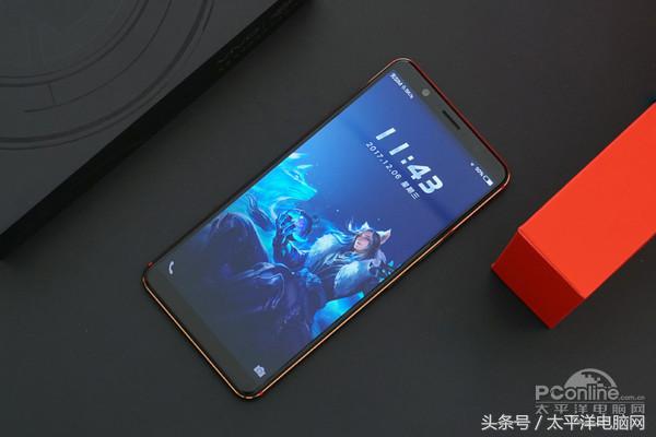 vivo X20王者荣耀周年庆版评测：玩游戏溜到飞起