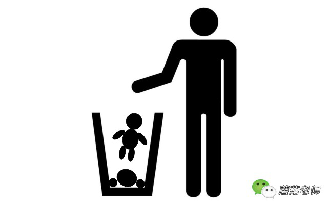不知道是个宝宝，她顺手扔到垃圾桶，为啥有人生孩子这么简单