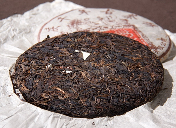 什么是普洱茶的仓味？要如何减轻？