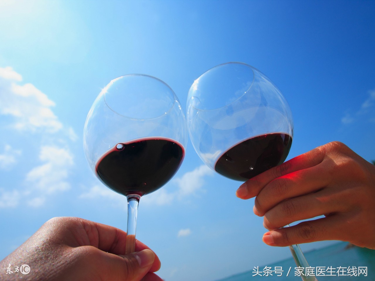 年味红酒白酒高清图片下载-正版图片500794214-摄图网