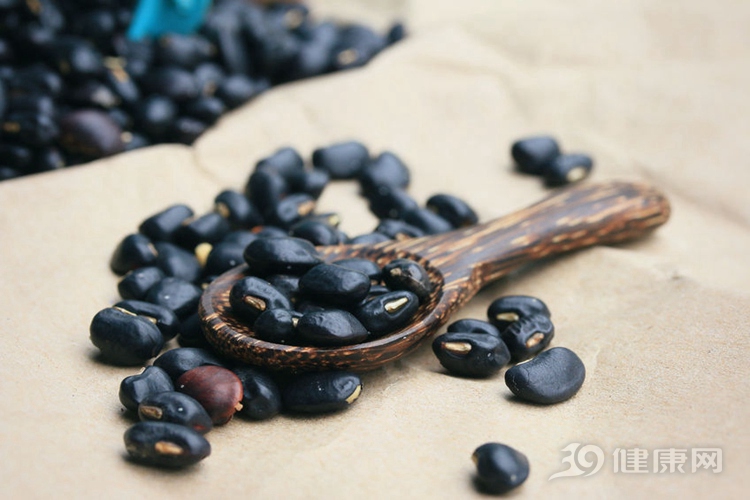 多吃5种食物，养肾效果看得见！聪明人才这么吃