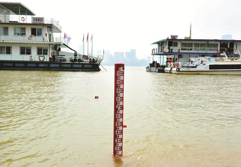 武汉关的水位一周涨一米 九八大洪水会再现吗