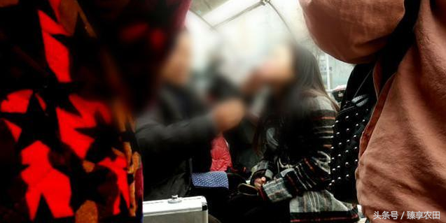 河南农村男子街头点痣日入过万 老中医