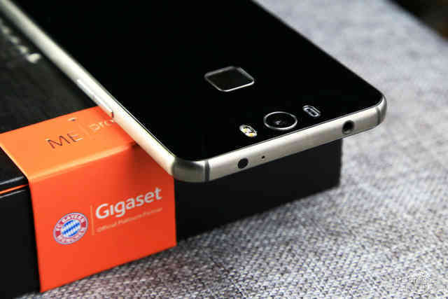 Gigaset ME pro外型感受:手机上也是有德味?
