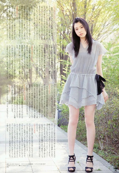 这个日本大长腿女星，颜值高、身材好，不输长泽雅美