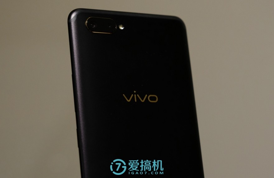 全世界第一款屏下指纹真机！vivo X20Plus屏幕指纹版抢鲜感受！