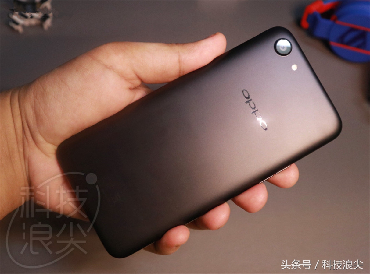 OPPO A83泰国拆箱：5.7英寸全面屏手机 面部解锁