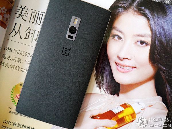 不將就？不講究？ OnePlus 一加手機(jī)2 砂巖黑版拆箱