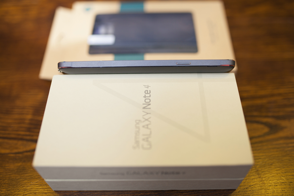 一代經典三星note4图赏:拆式充电电池成绝响