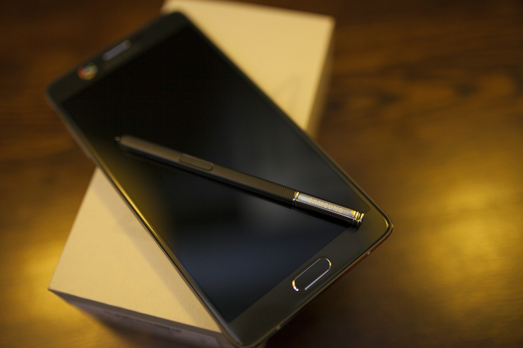 一代經典三星note4图赏:拆式充电电池成绝响