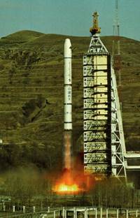 历史上的今天1998年5月2日，“长二丙”火箭第三次送两颗美国“铱星”成功入轨