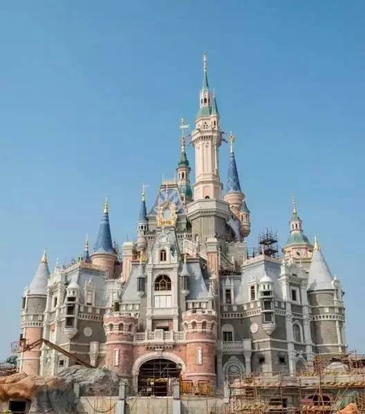 上海迪士尼六月开业，俑哥已经偷偷流溜进园区