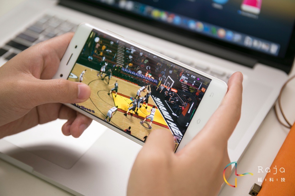 剛柔并濟 頂尖規范，vivo Xplay5專業版手機游戲特性感受