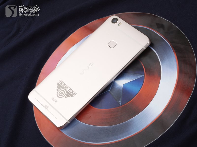 vivo Xplay5S 智能手機 圖集 [Soomal]