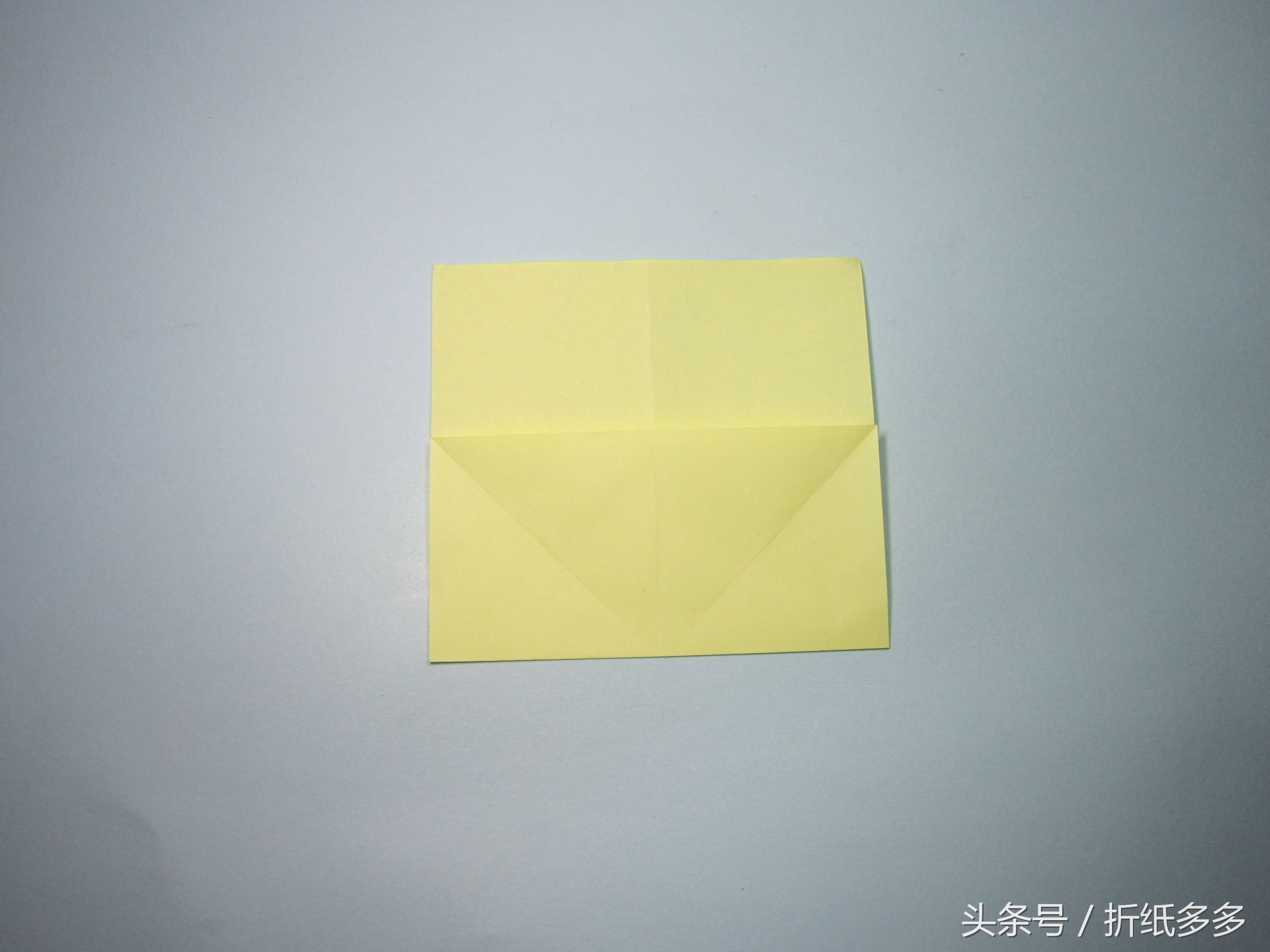 折纸飞得久的飞机步骤图解 2分钟学会简单的纸飞机折纸教程