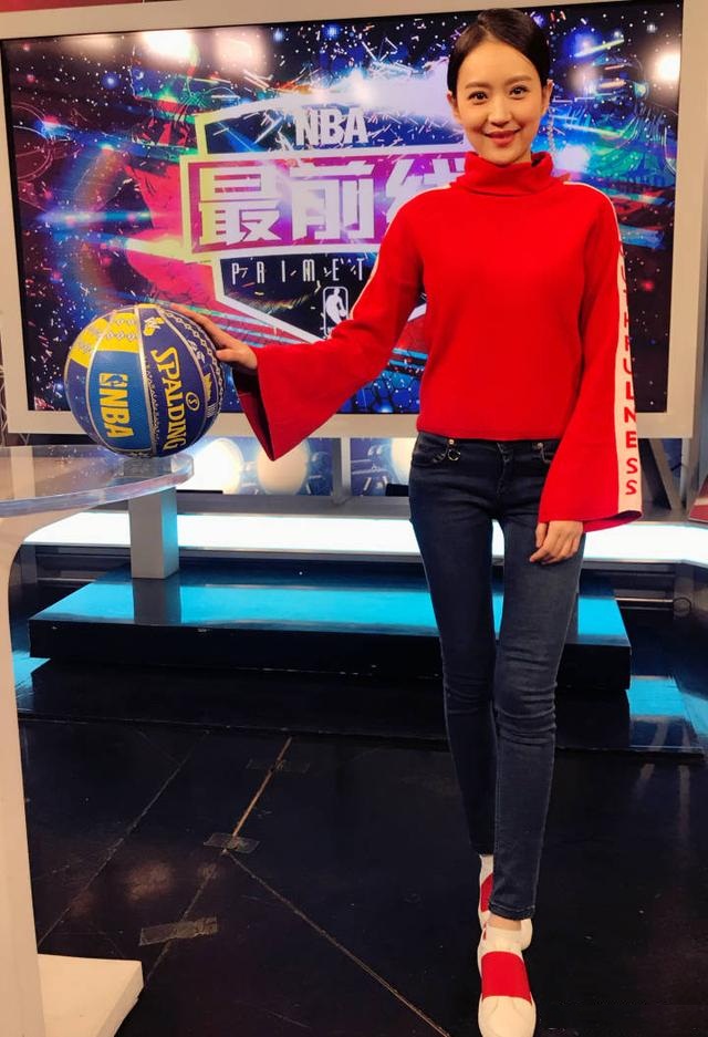 nba黄婷婷为什么改名(NBA最前线的黄婷婷，素颜原来也这么美，颜值可不输刘语熙！)