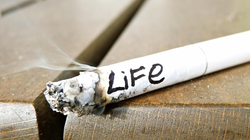 如果实在是戒不了烟，那就赶紧避开这5个最危险的抽烟时间吧！