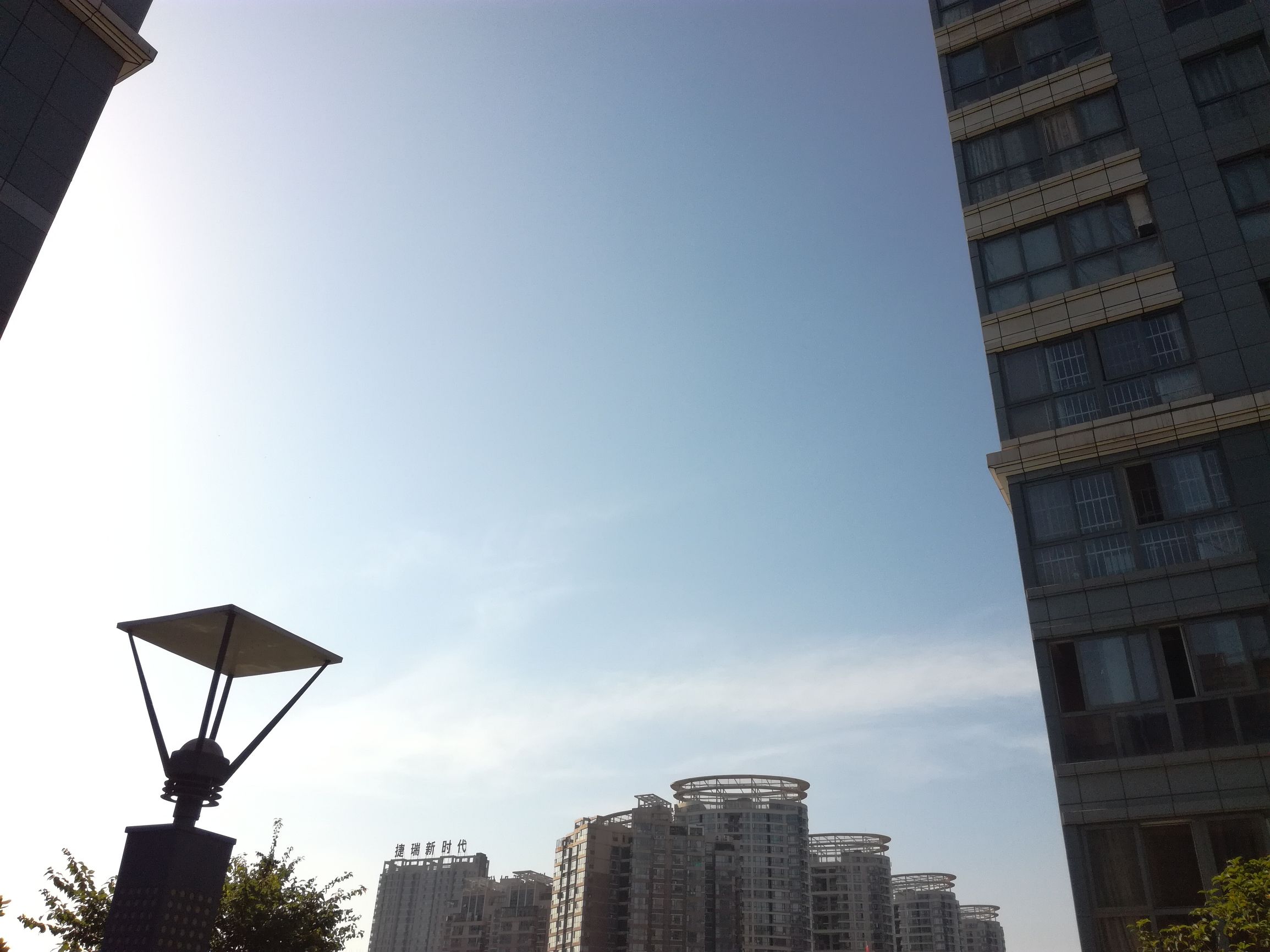 899元巔峰對(duì)決！360手機(jī)N4與榮耀暢玩5C對(duì)比評(píng)測(cè)