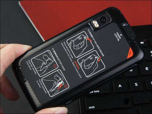 第一臺指紋識別手機上并并不是iPhone5S，只是他！