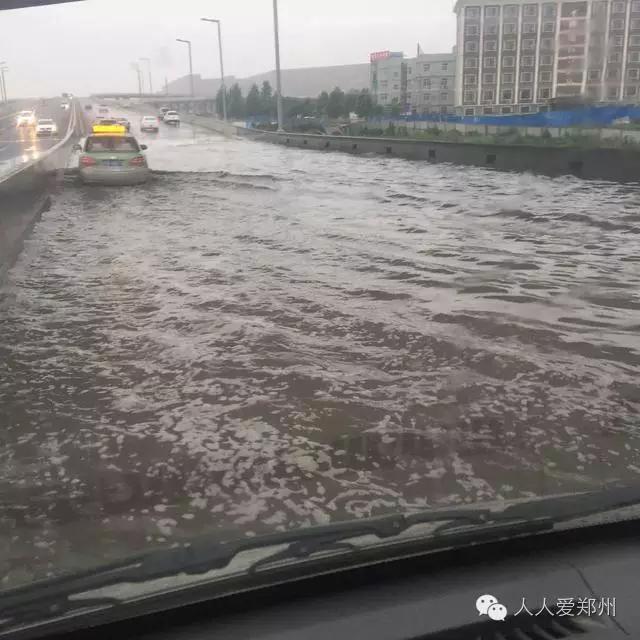 郑州大雨冰雹，这些照片无意爆红网络