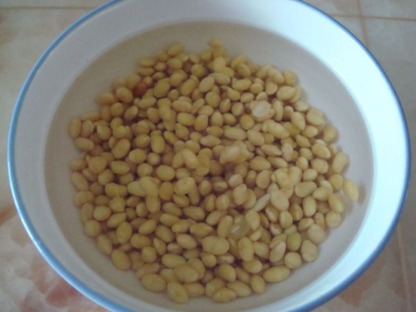 黄豆最有营养的吃法，可以缓解更年期 对乳腺癌有抑制效果